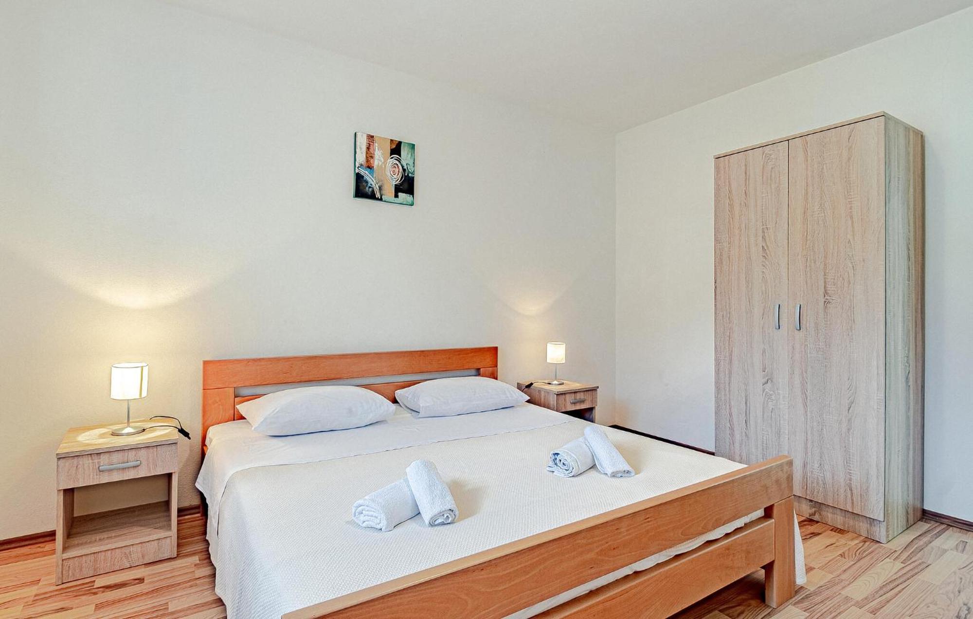 Stunning Home In Crnja Luka With Wifi Prigradica Exterior photo