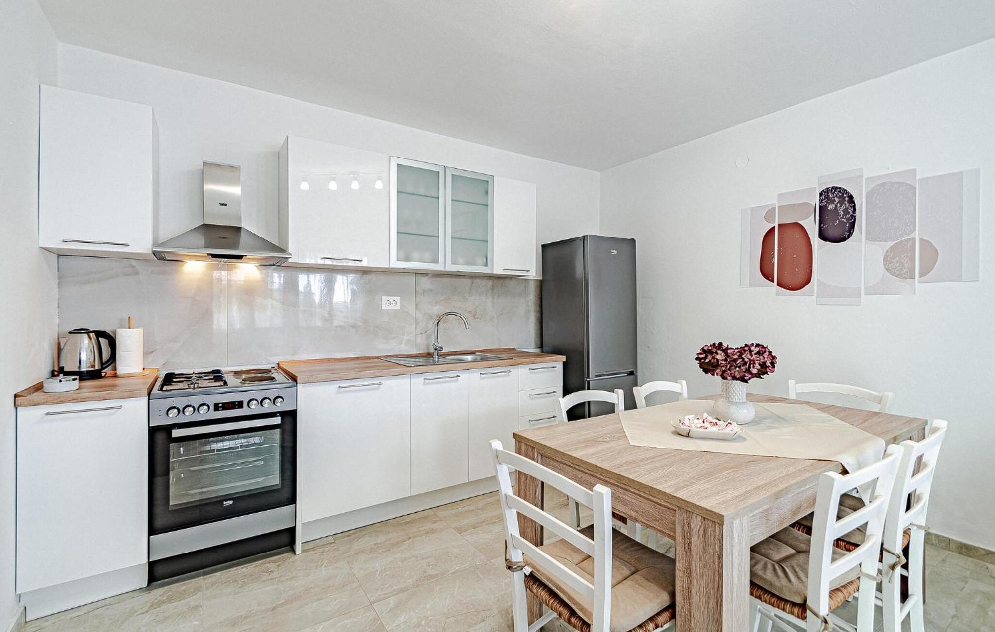 Stunning Home In Crnja Luka With Wifi Prigradica Exterior photo